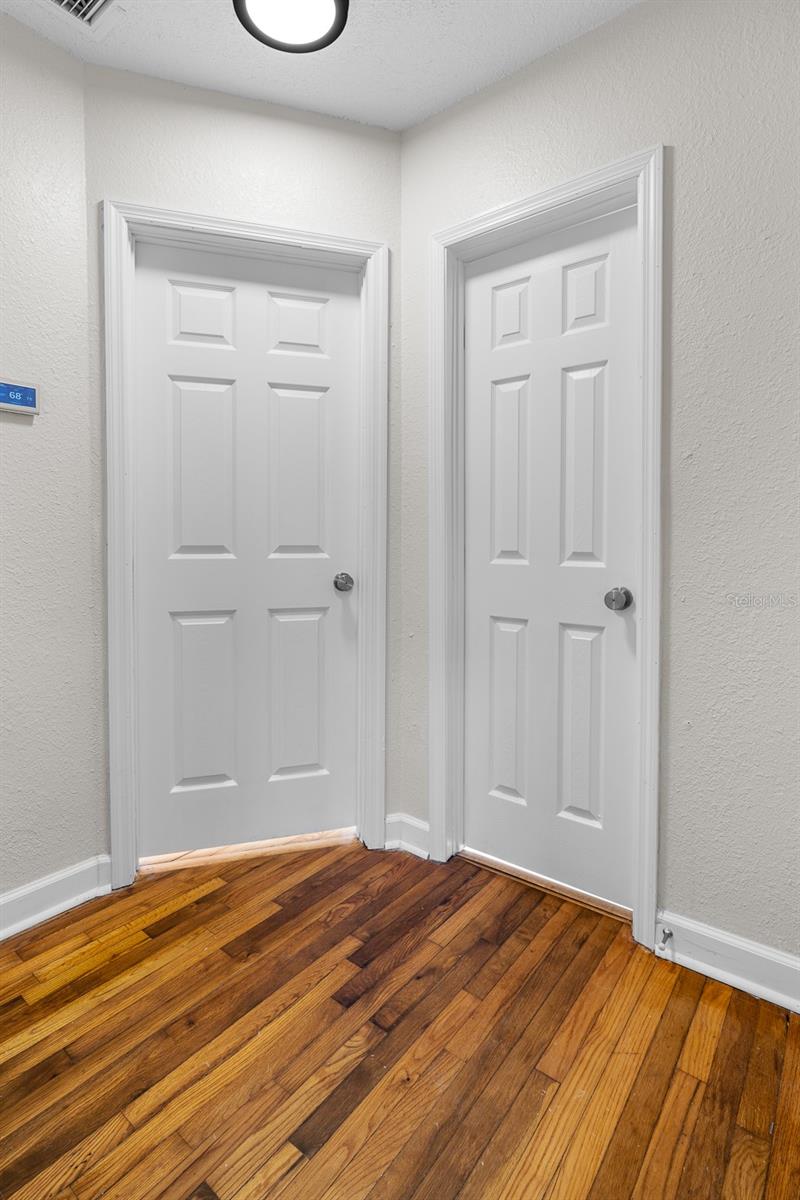 2300 30TH AVE N, SAINT PETERSBURG, FL, 33713