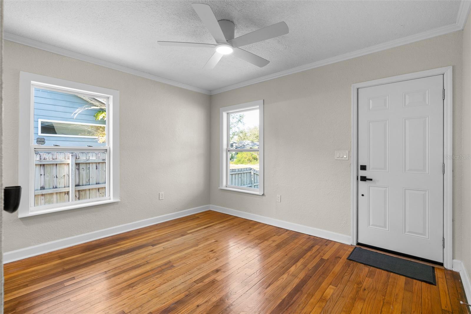 2300 30TH AVE N, SAINT PETERSBURG, FL, 33713