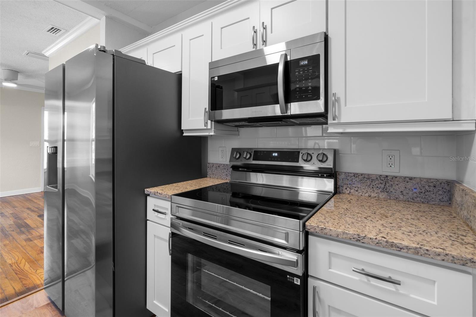 2300 30TH AVE N, SAINT PETERSBURG, FL, 33713