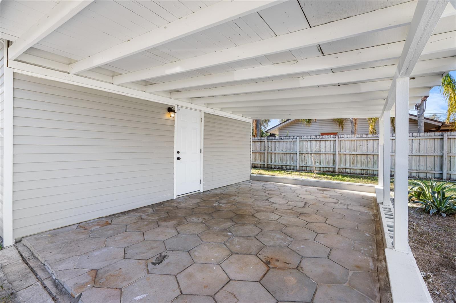 2300 30TH AVE N, SAINT PETERSBURG, FL, 33713
