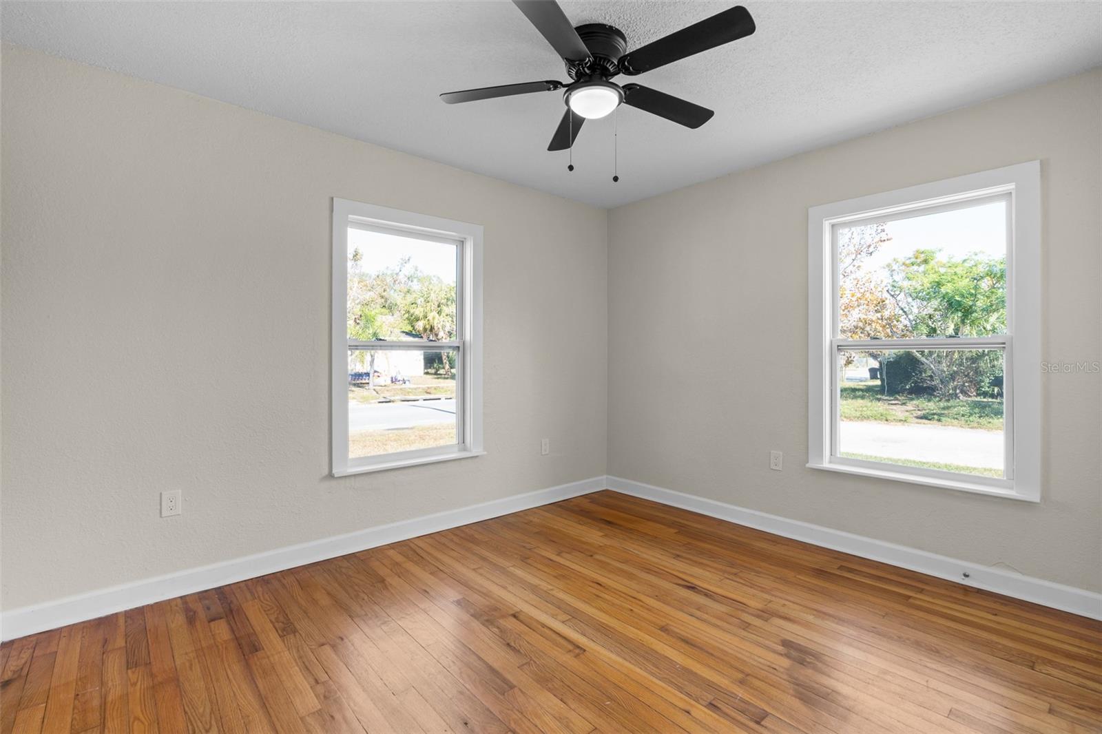 2300 30TH AVE N, SAINT PETERSBURG, FL, 33713