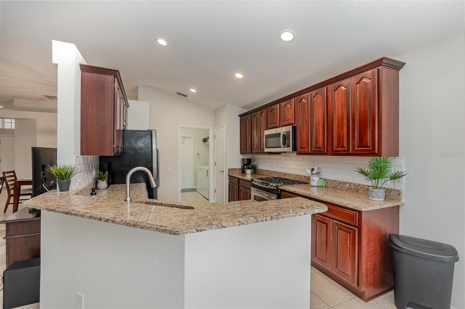533 ARENA DR, DAVENPORT, FL, 33837