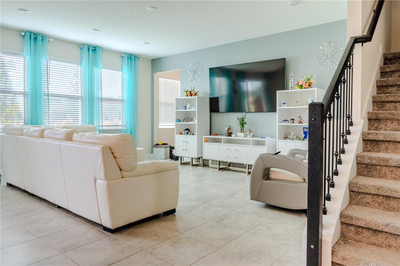 8970 FLUFFY LIE CT, DAVENPORT, FL, 33896