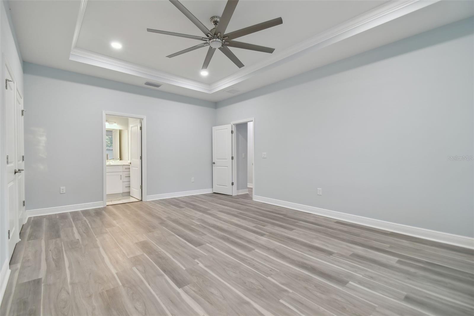 8306 N MARKS ST, TAMPA, FL, 33604