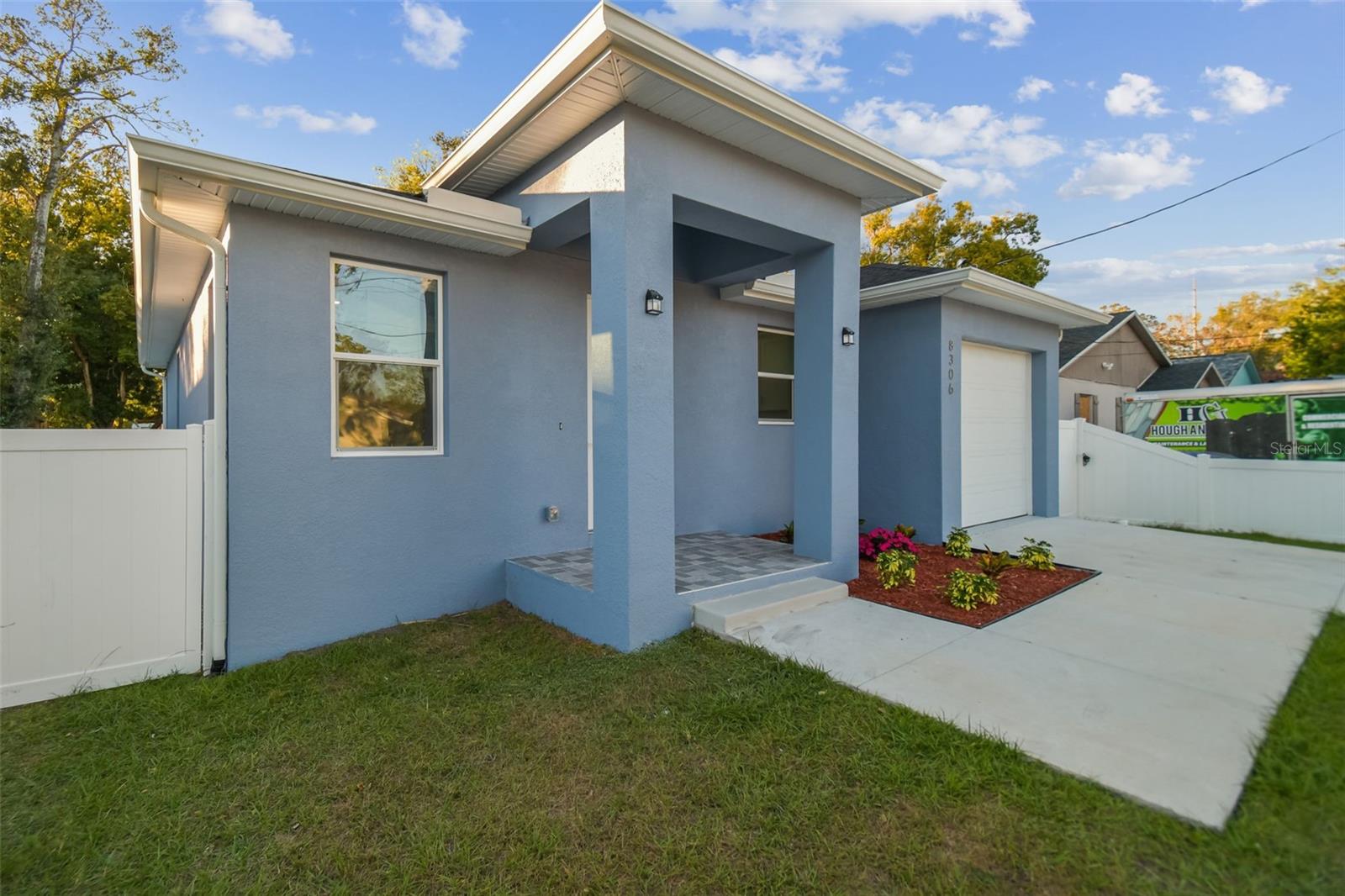 8306 N MARKS ST, TAMPA, FL, 33604