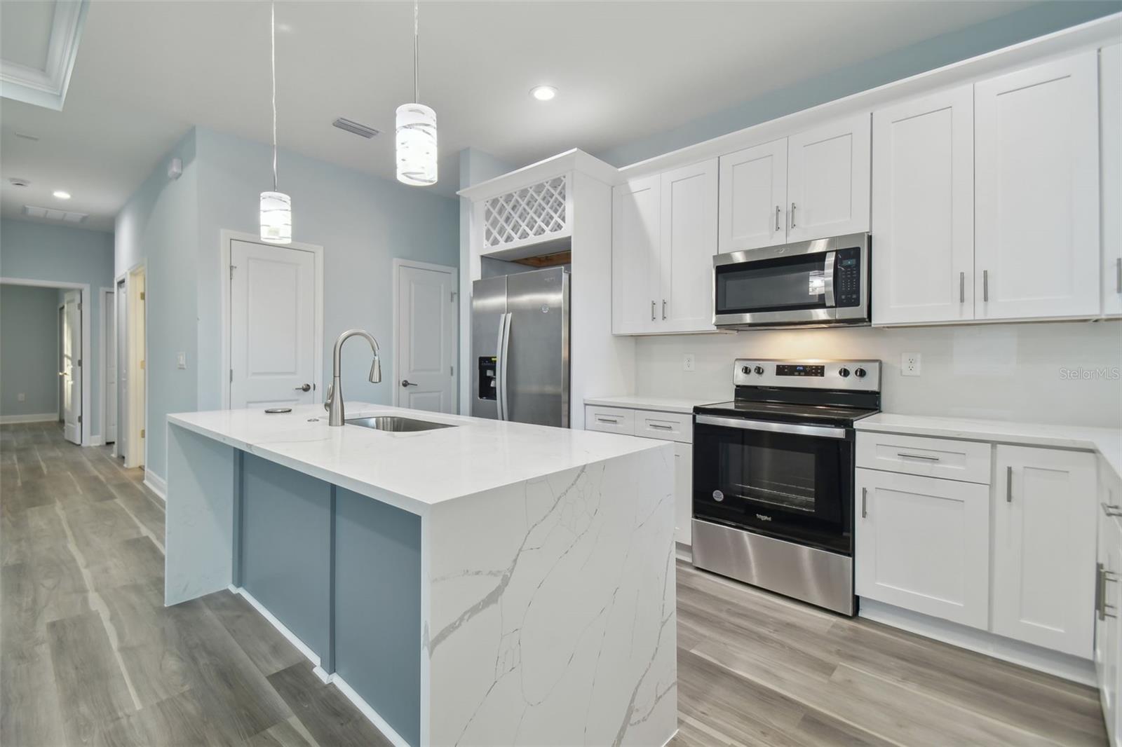8306 N MARKS ST, TAMPA, FL, 33604