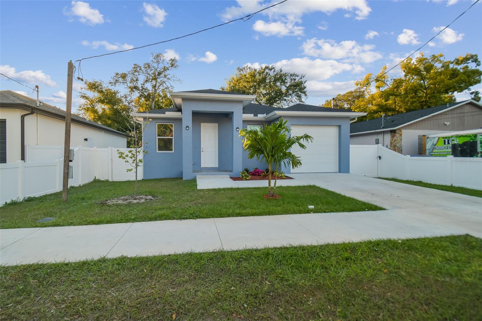 8306 N MARKS ST, TAMPA, FL, 33604
