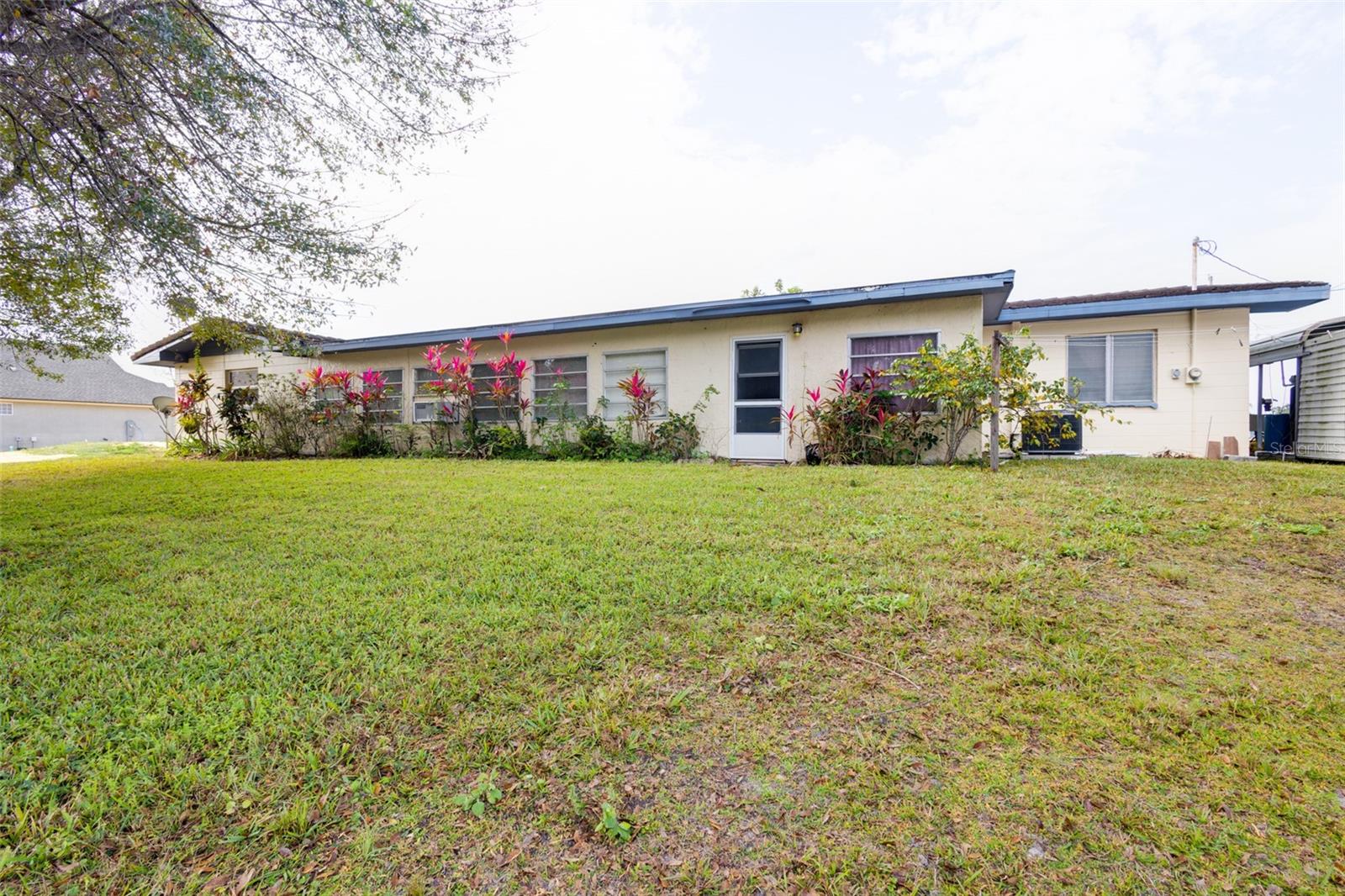 6085 AMARYLLIS DR, INDIAN LAKE ESTATES, FL, 33855