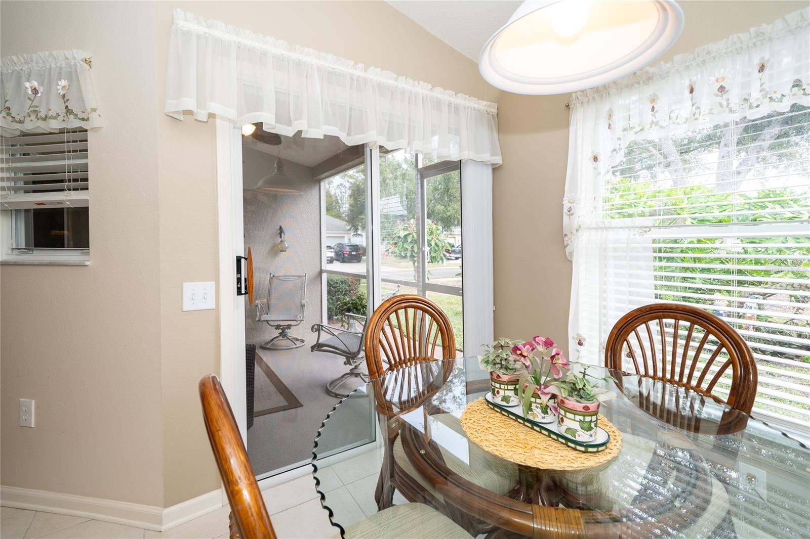 5246 GATO DEL SOL CIR, WESLEY CHAPEL, FL, 33544