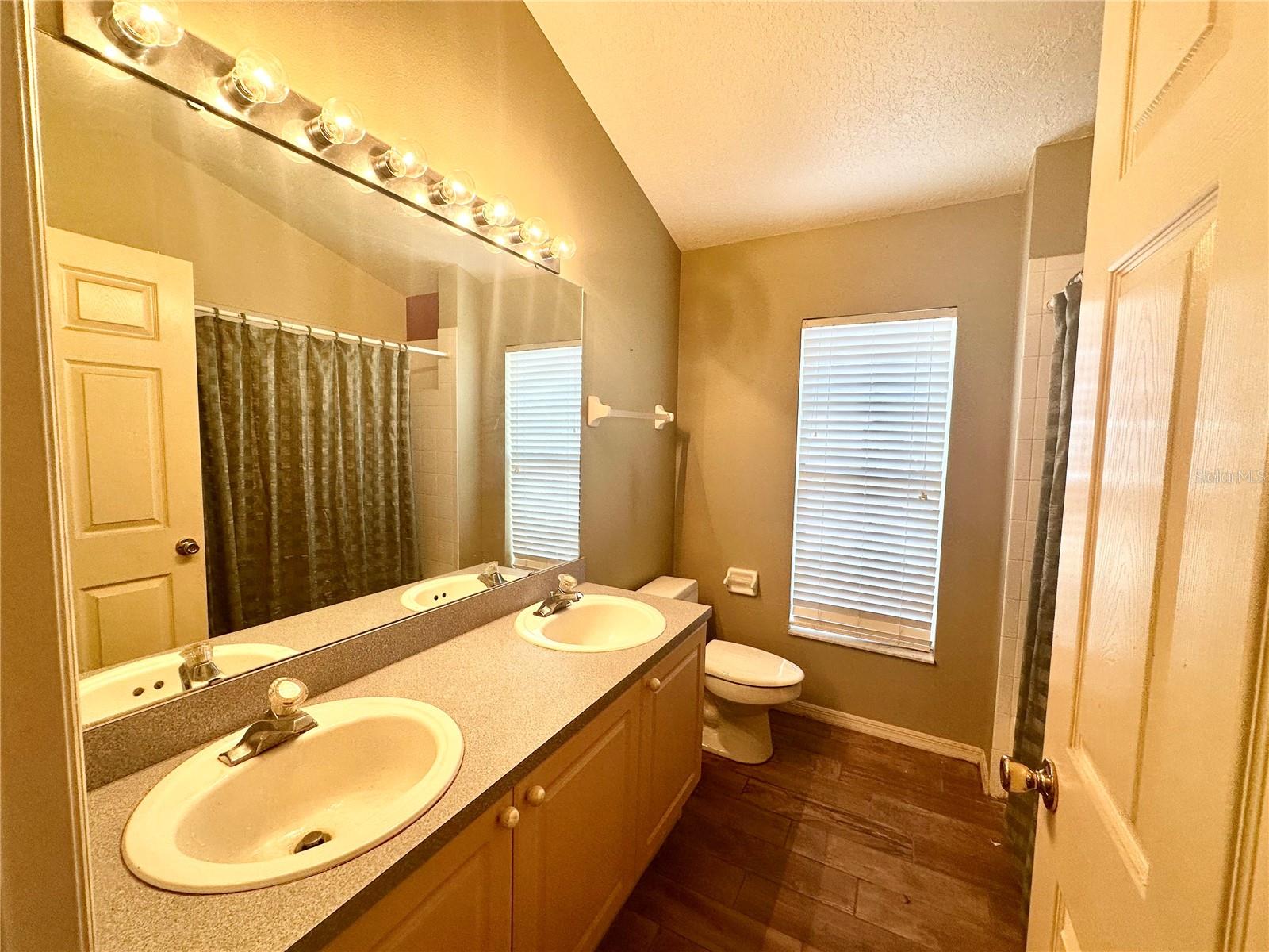 411 ABENO AVE, DELTONA, FL, 32725
