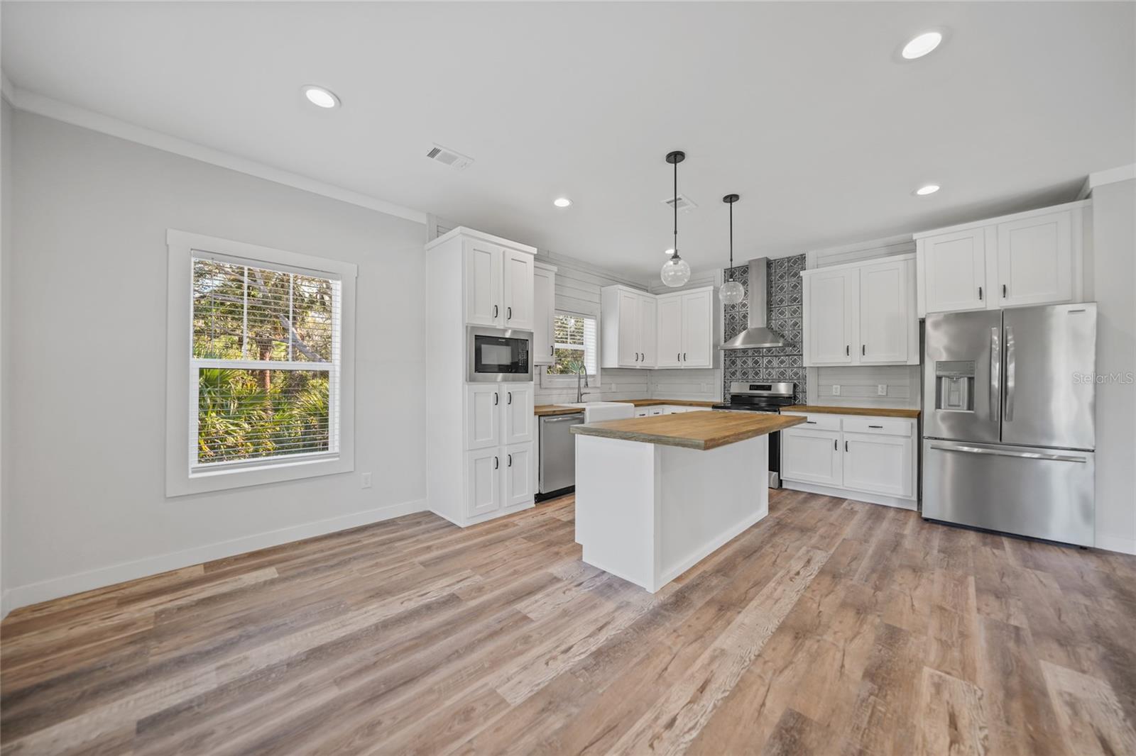 19095 WILLARD AVE, PORT CHARLOTTE, FL, 33954