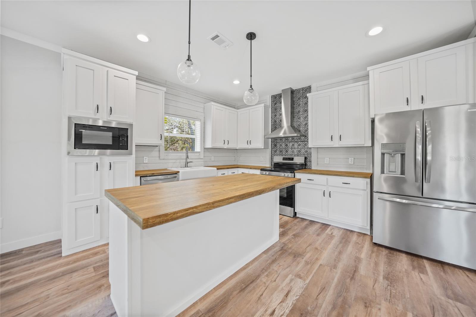19095 WILLARD AVE, PORT CHARLOTTE, FL, 33954