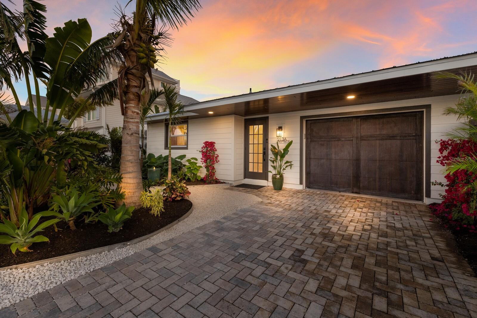 213 83RD ST #A, HOLMES BEACH, FL, 34217