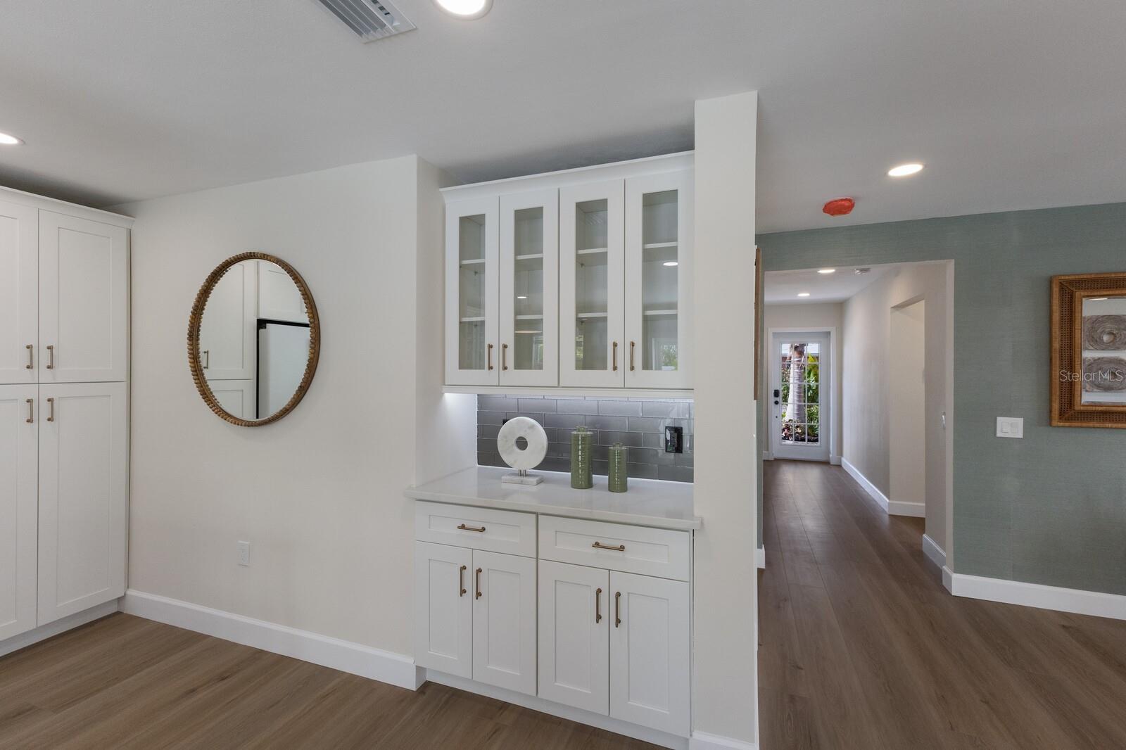213 83RD ST #A, HOLMES BEACH, FL, 34217