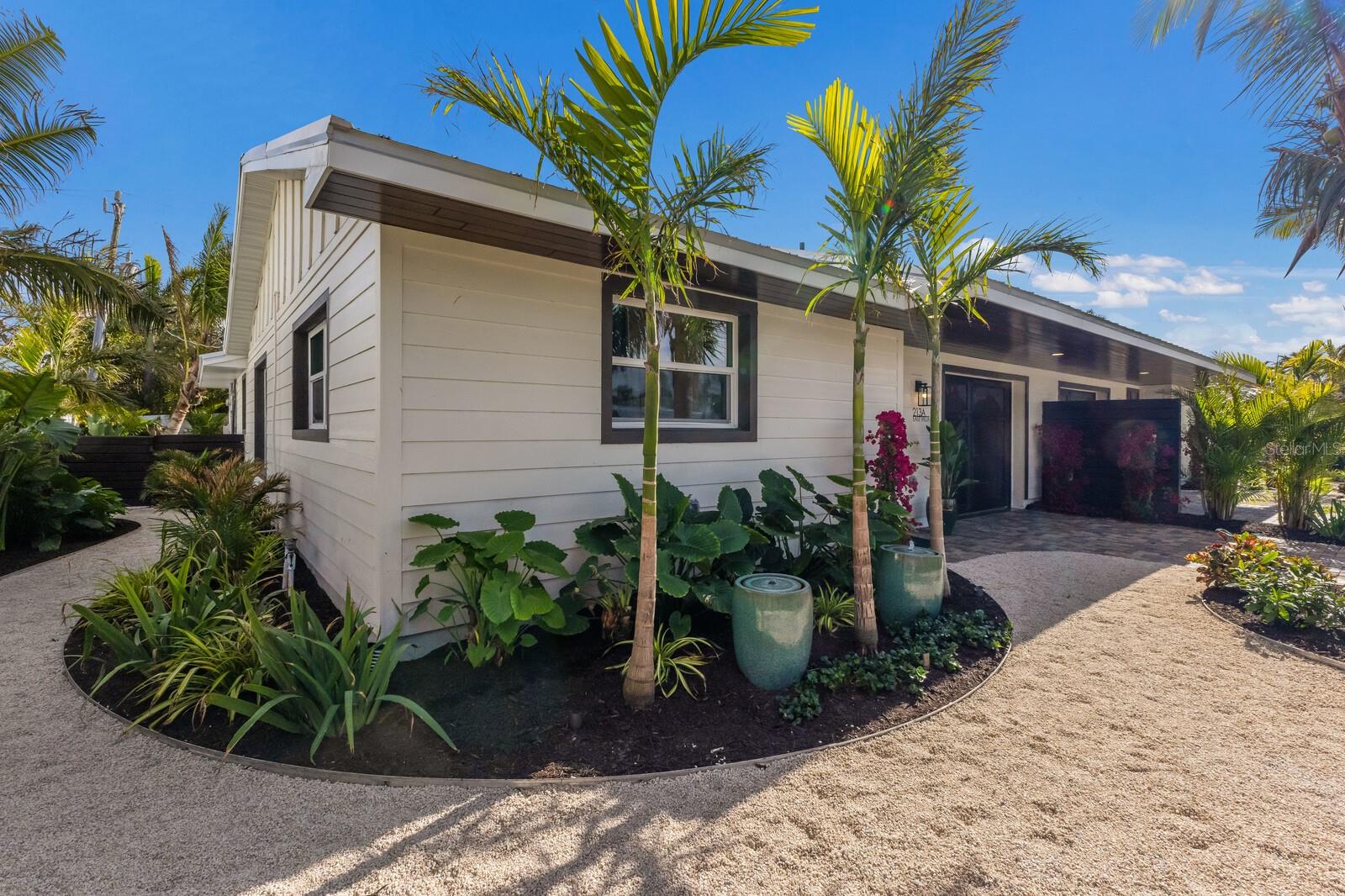 213 83RD ST #A, HOLMES BEACH, FL, 34217