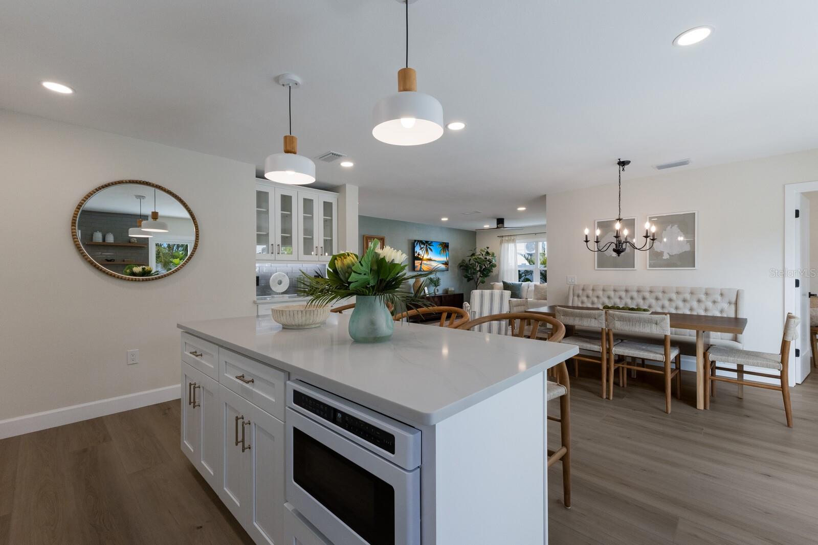 213 83RD ST #A, HOLMES BEACH, FL, 34217