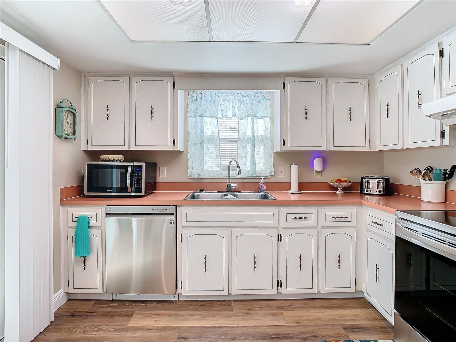 7216 ORCHID LAKE RD, NEW PORT RICHEY, FL, 34653