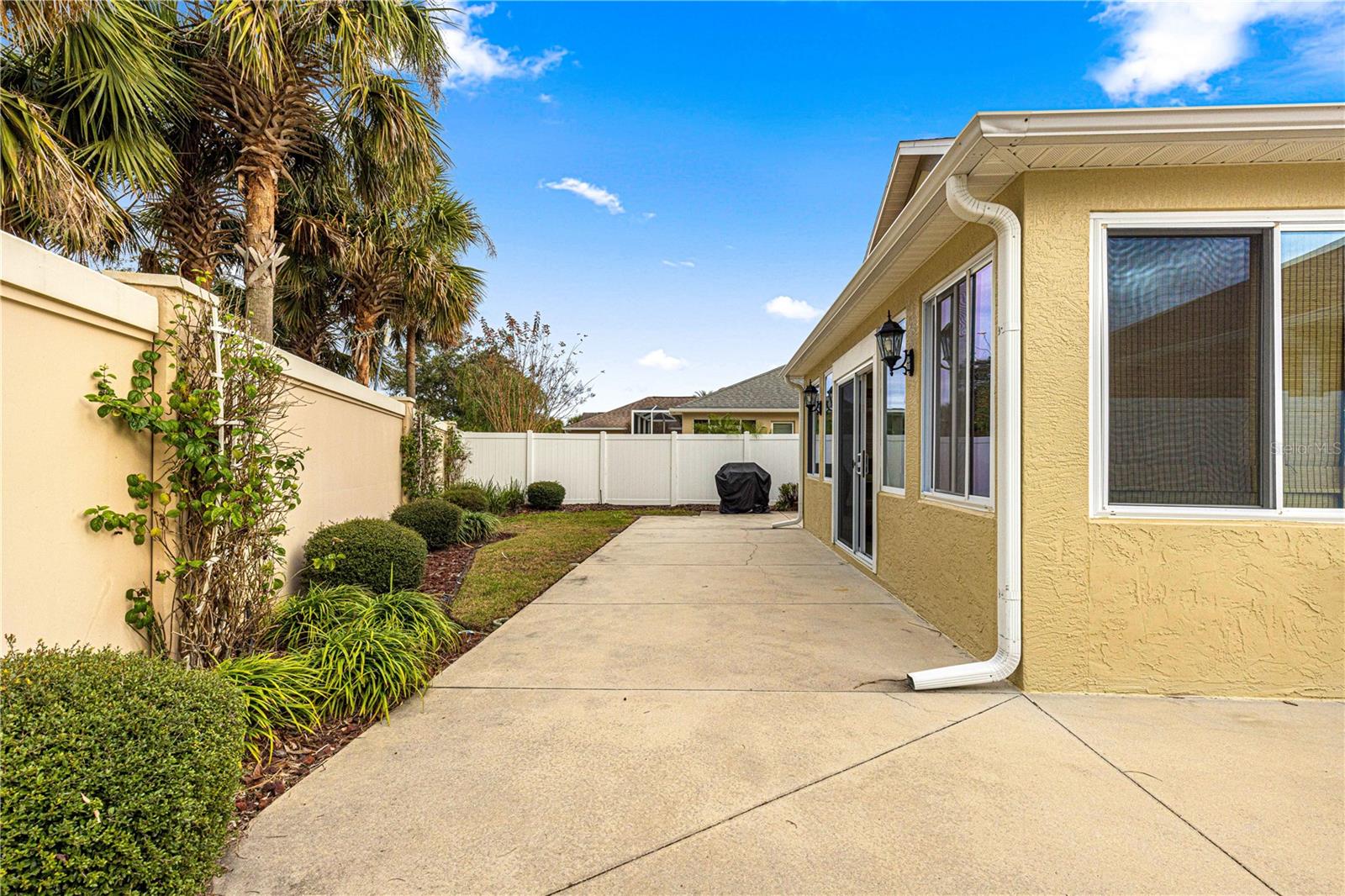 637 ARTEAGA WAY, THE VILLAGES, FL, 32162