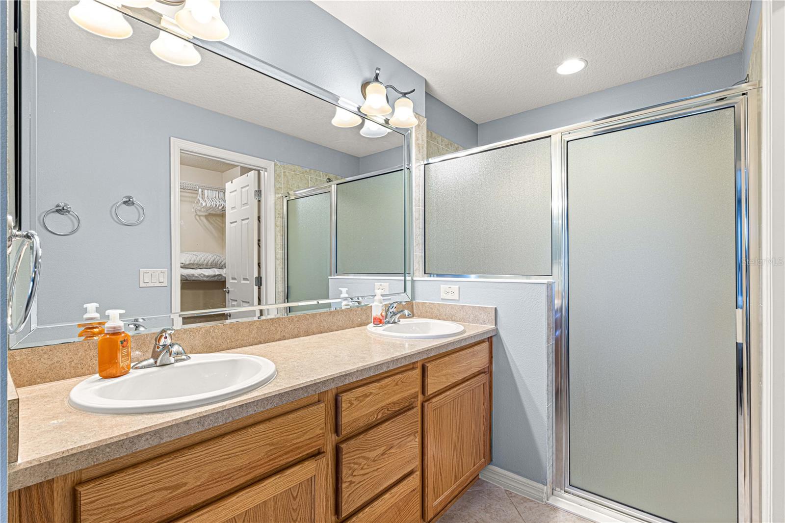 637 ARTEAGA WAY, THE VILLAGES, FL, 32162
