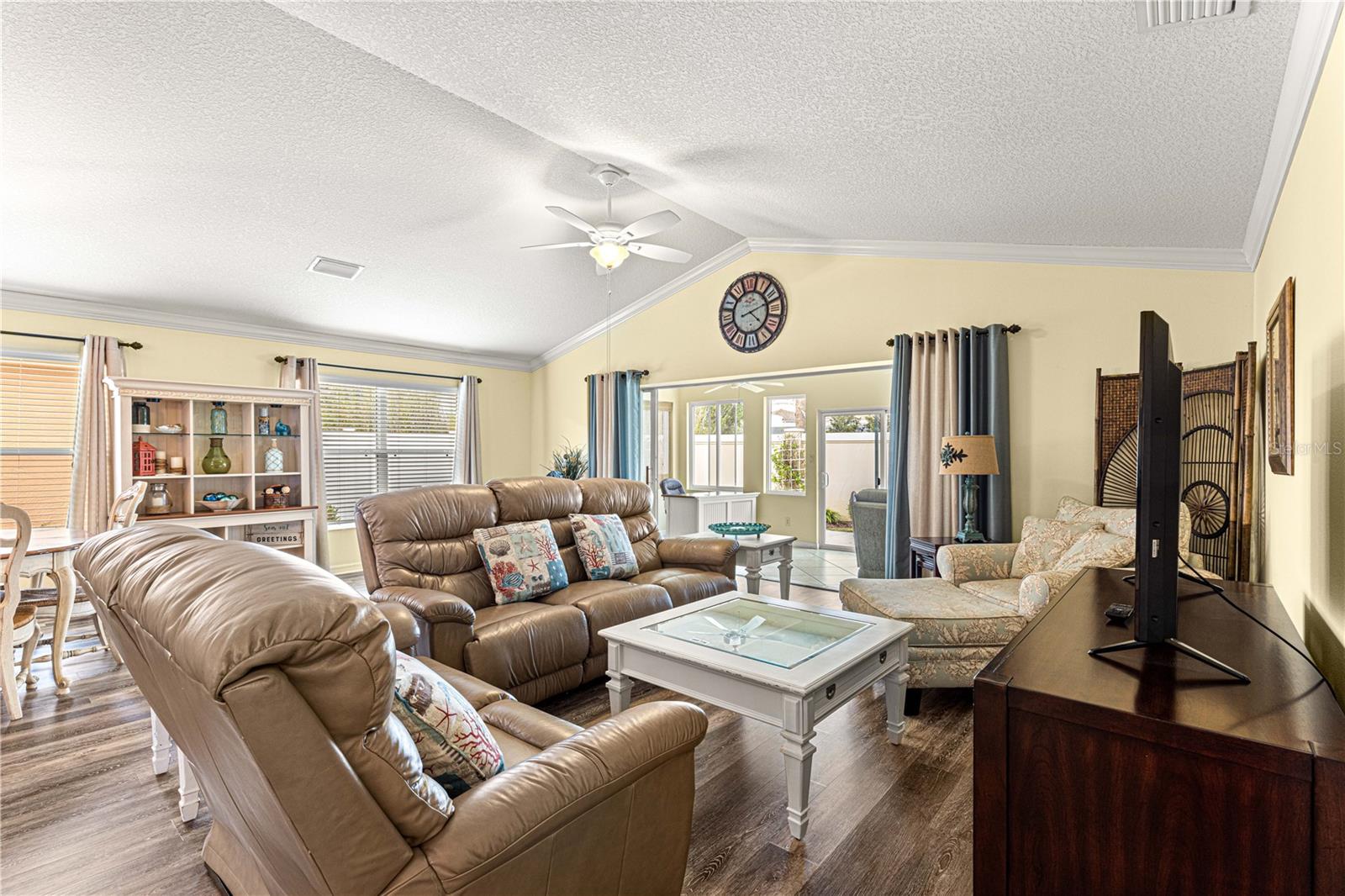 637 ARTEAGA WAY, THE VILLAGES, FL, 32162