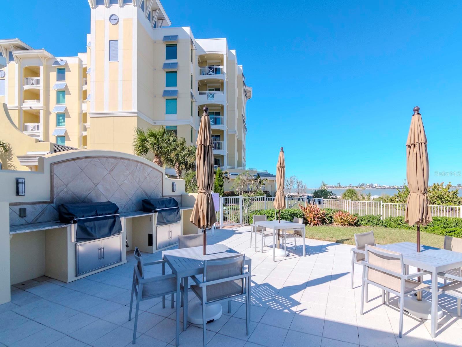 800 COLLANY RD #401, TIERRA VERDE, FL, 33715