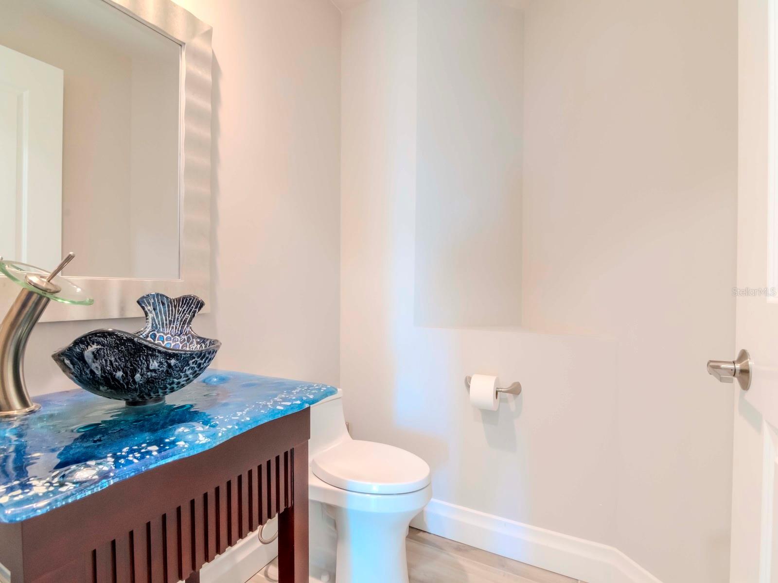 800 COLLANY RD #401, TIERRA VERDE, FL, 33715