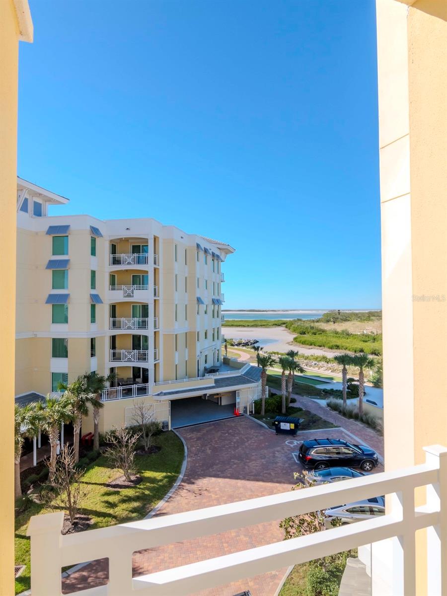 800 COLLANY RD #401, TIERRA VERDE, FL, 33715