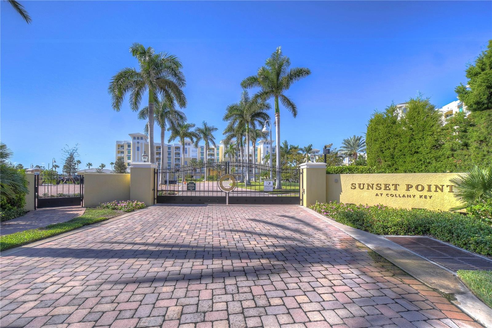 800 COLLANY RD #401, TIERRA VERDE, FL, 33715