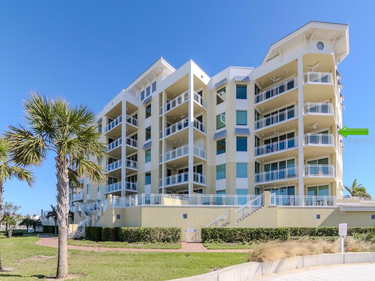 800 COLLANY RD #401, TIERRA VERDE, FL, 33715