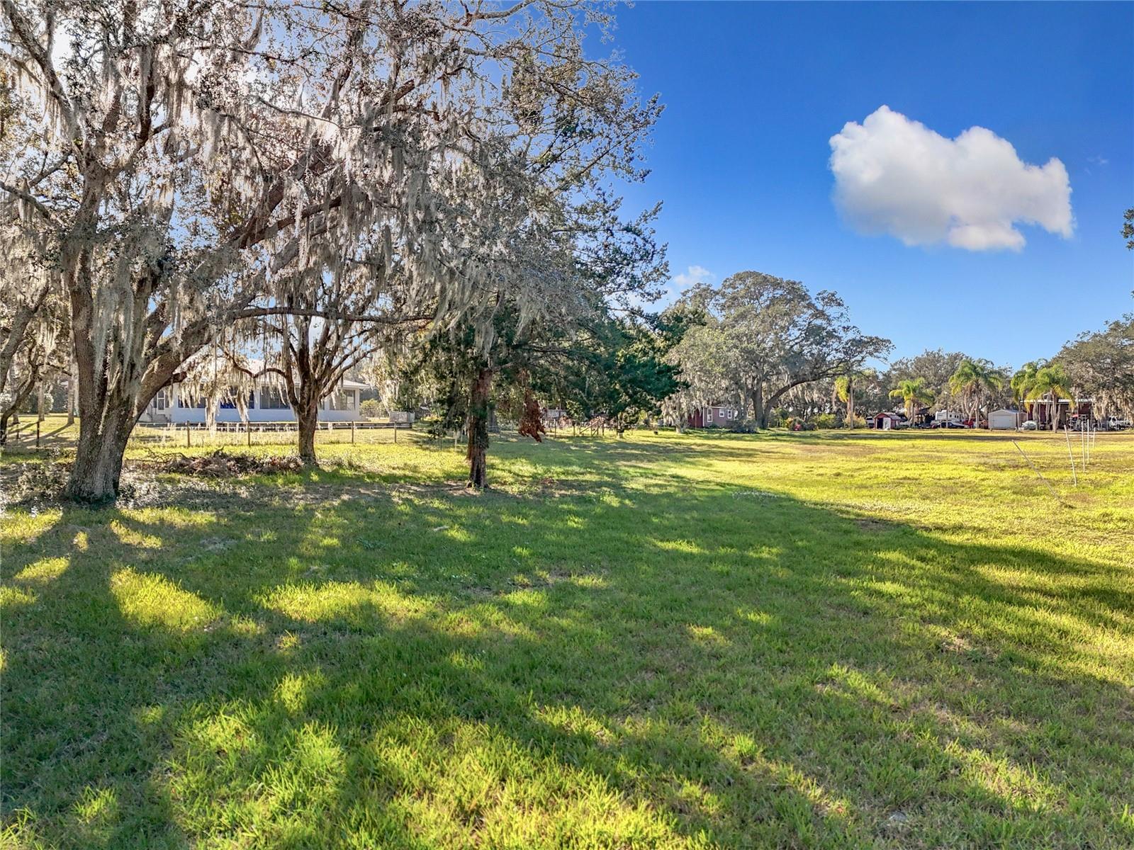 23917 KAYS WAY, ASTATULA, FL, 34705