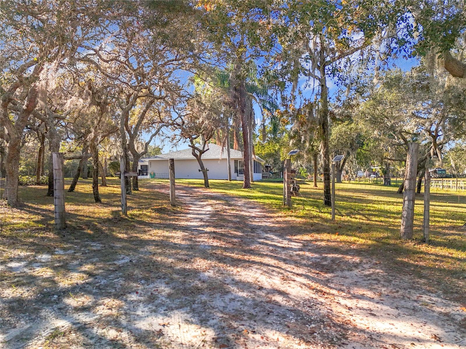 23917 KAYS WAY, ASTATULA, FL, 34705