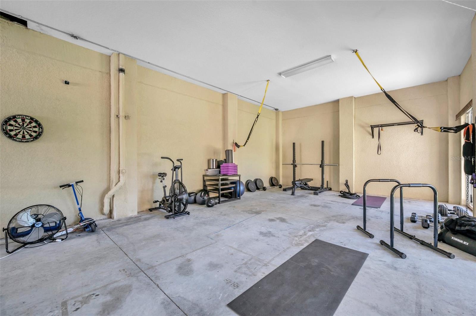 2012 HARBOUR WATCH CIR, TARPON SPRINGS, FL, 34689