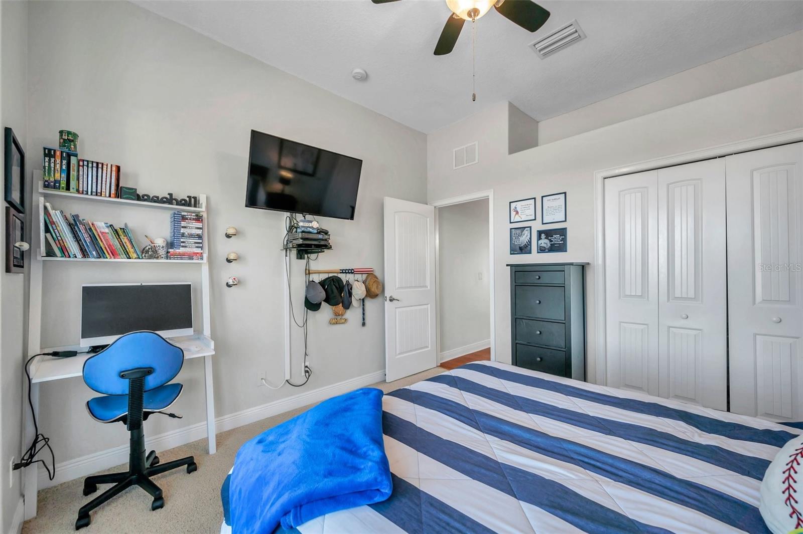 2012 HARBOUR WATCH CIR, TARPON SPRINGS, FL, 34689
