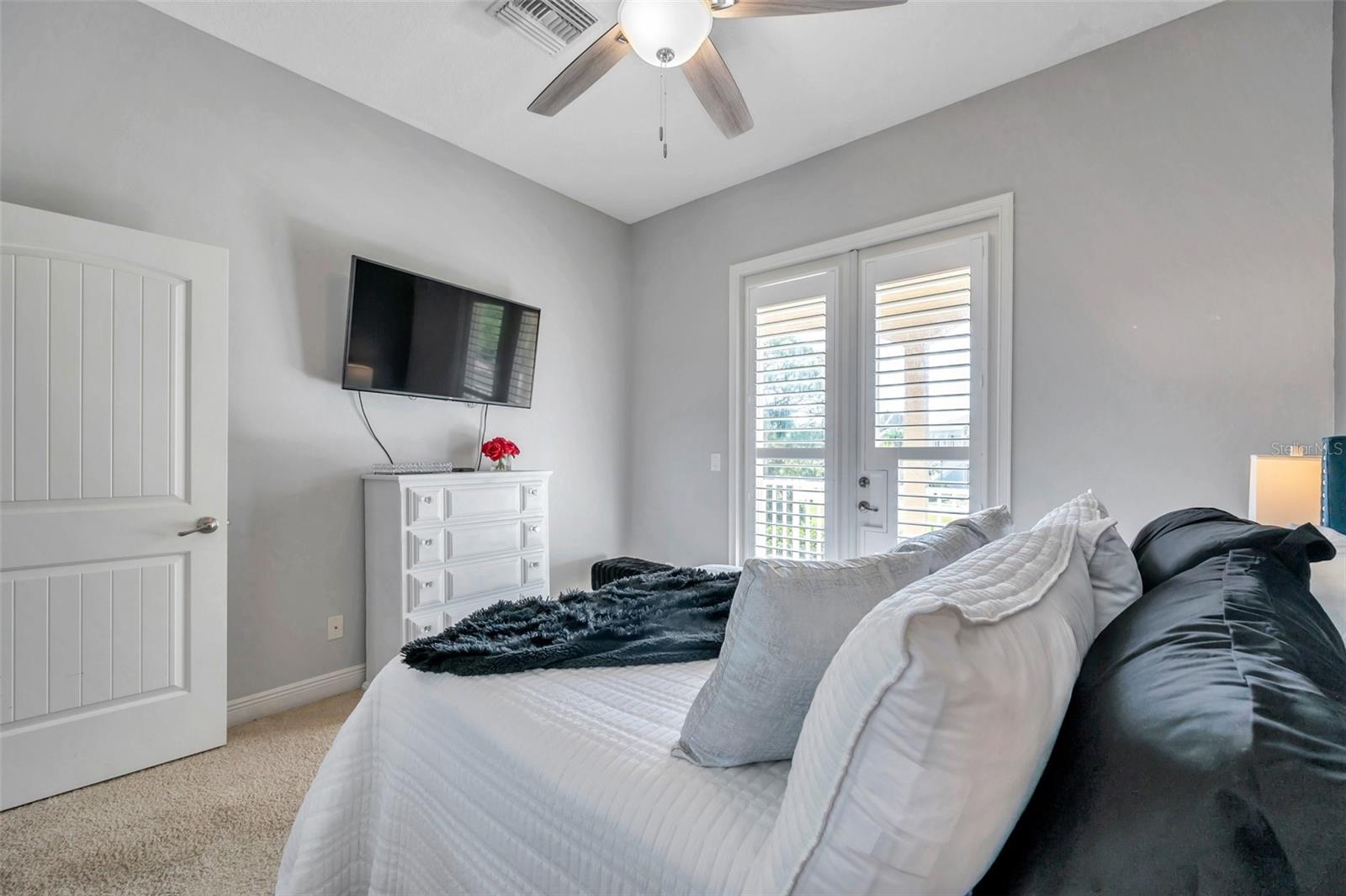 2012 HARBOUR WATCH CIR, TARPON SPRINGS, FL, 34689