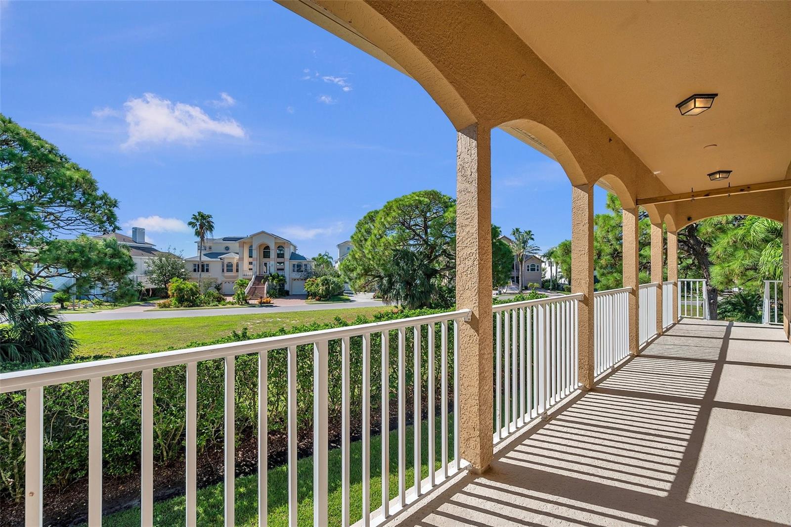 2012 HARBOUR WATCH CIR, TARPON SPRINGS, FL, 34689