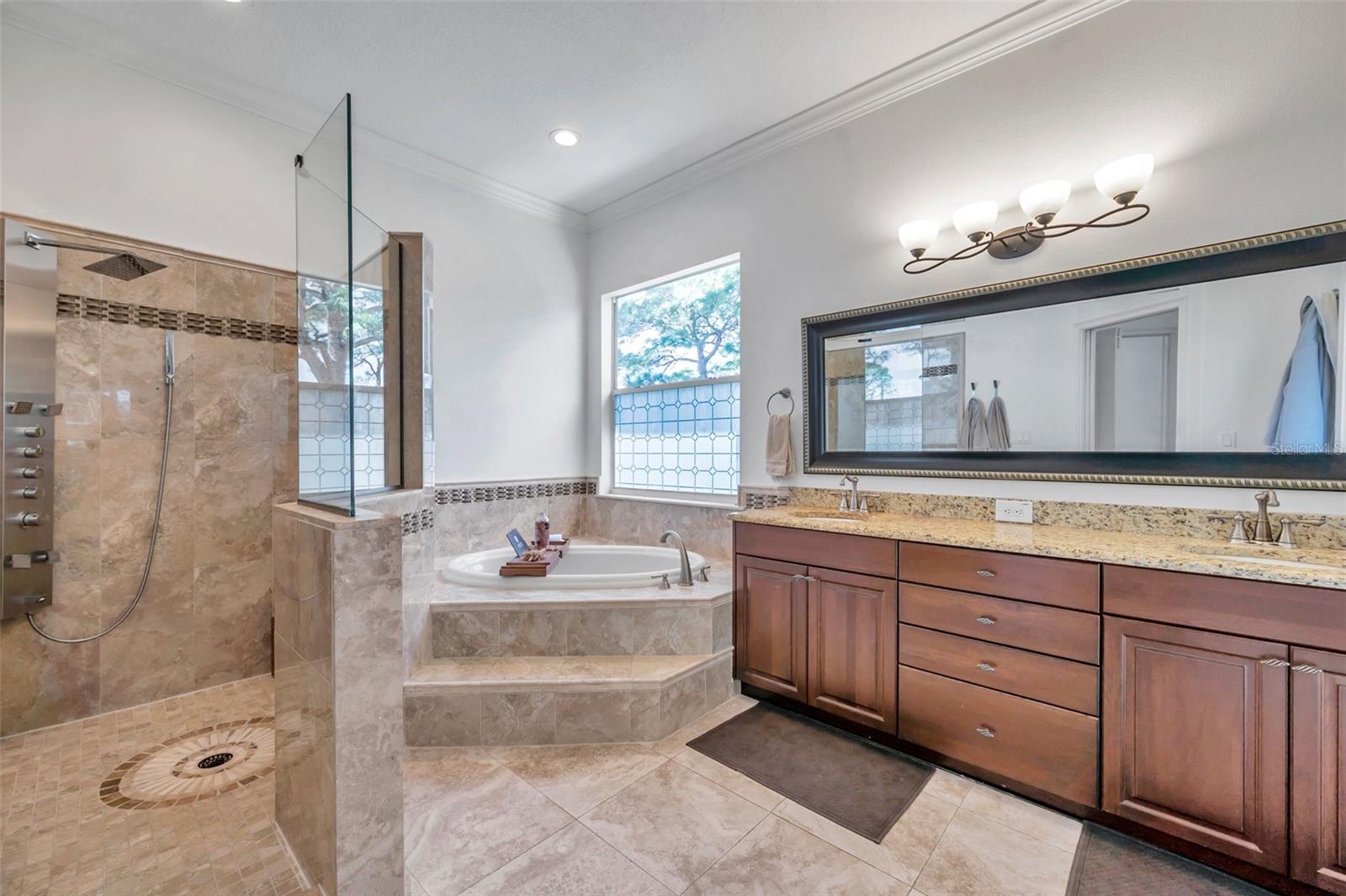 2012 HARBOUR WATCH CIR, TARPON SPRINGS, FL, 34689