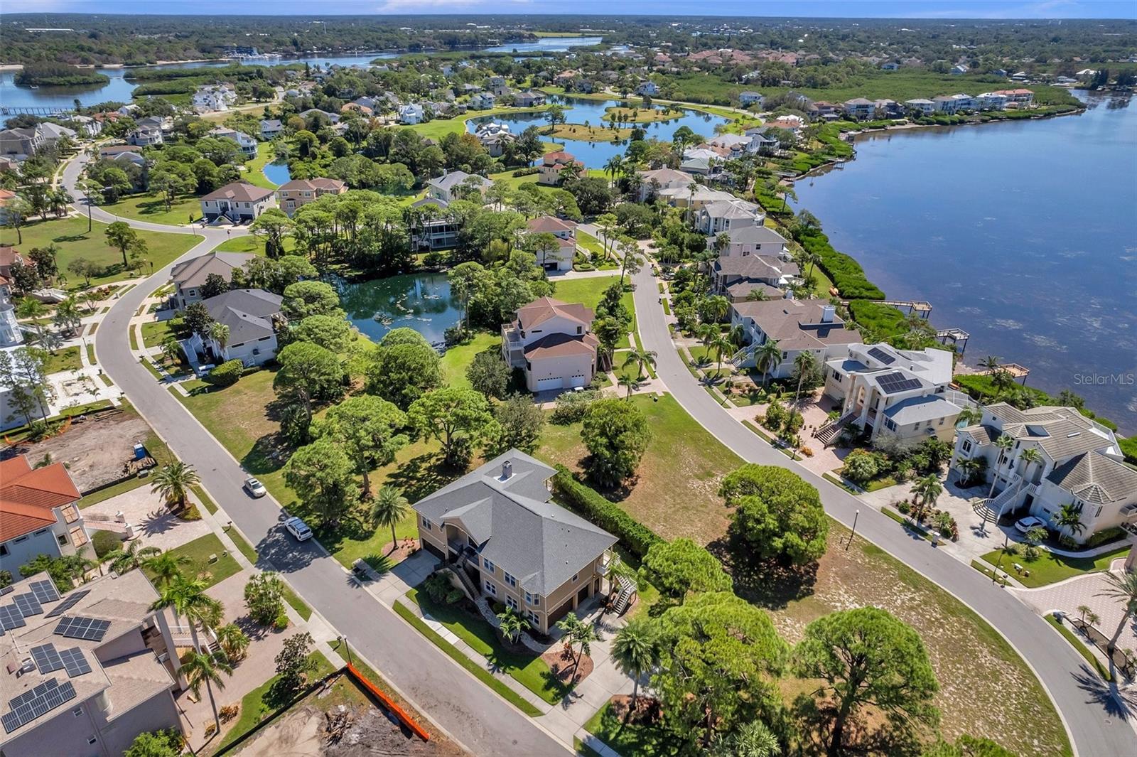 2012 HARBOUR WATCH CIR, TARPON SPRINGS, FL, 34689
