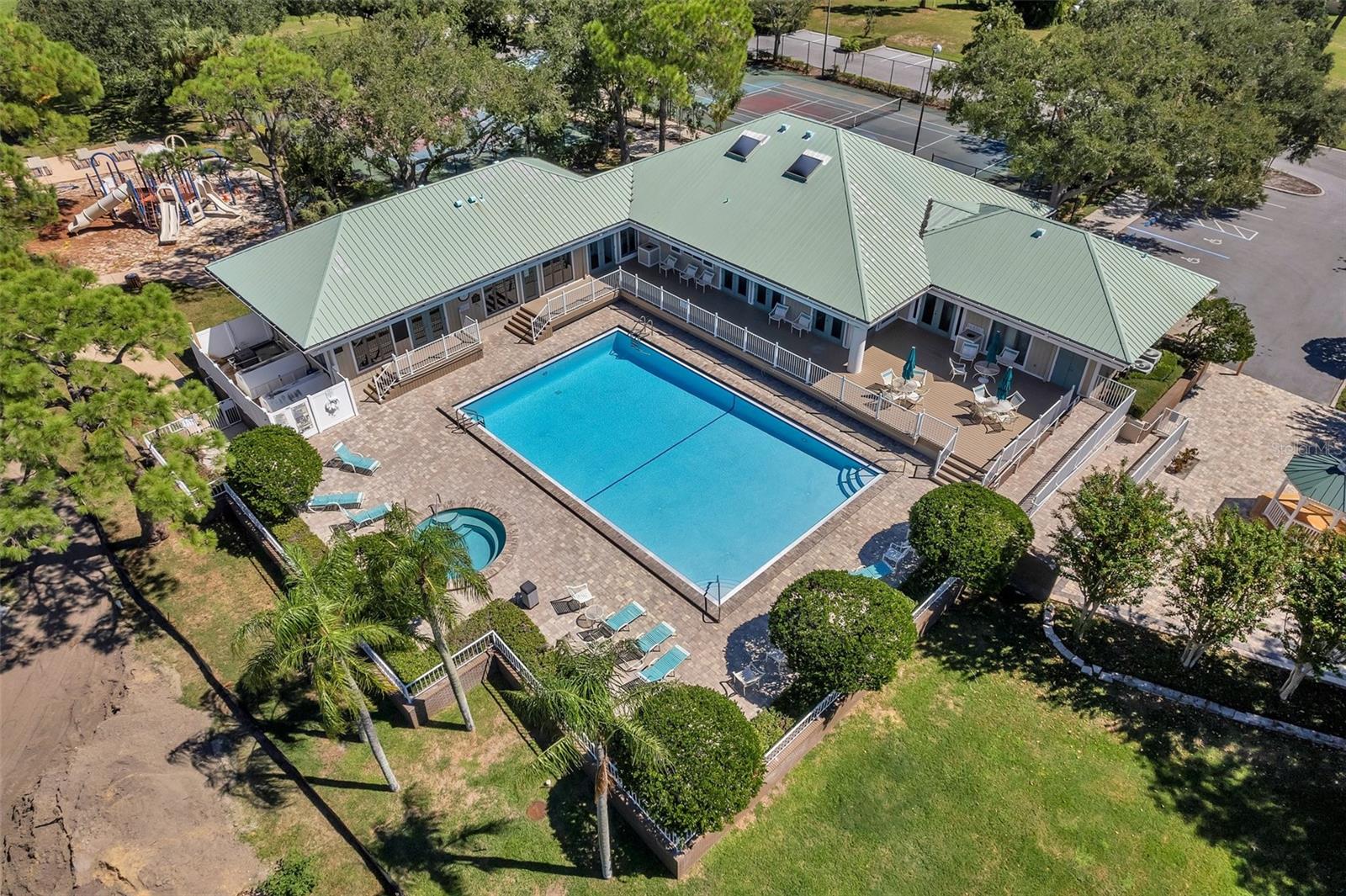 2012 HARBOUR WATCH CIR, TARPON SPRINGS, FL, 34689