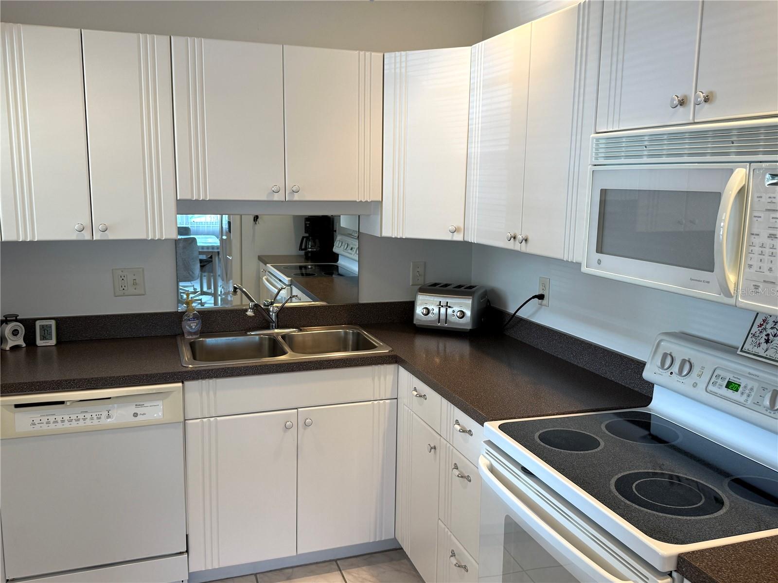 390 301 BLVD W #12A, BRADENTON, FL, 34205