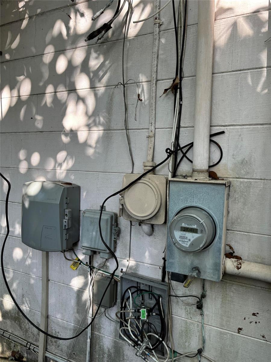 10011 N ANNETTE AVE, TAMPA, FL, 33612