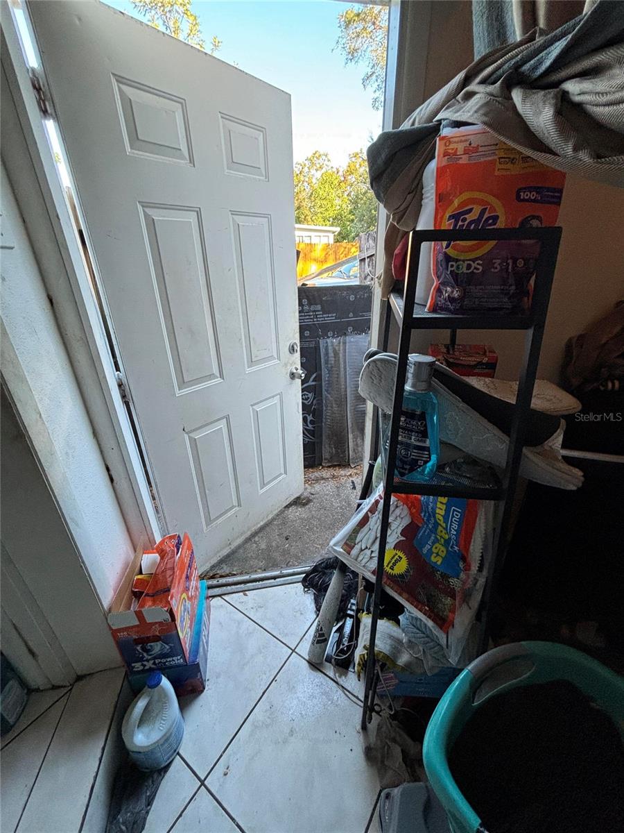 10011 N ANNETTE AVE, TAMPA, FL, 33612