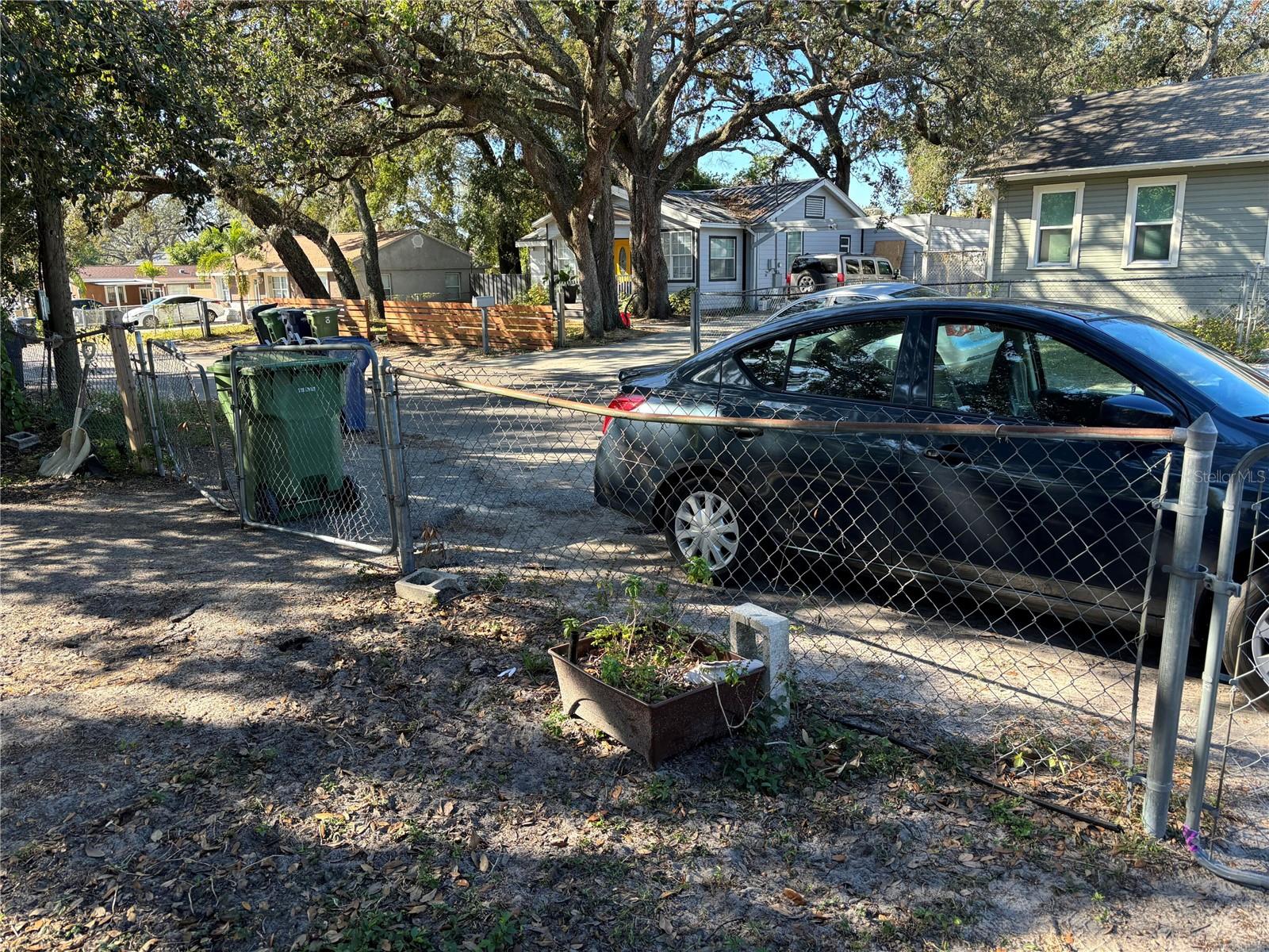 10011 N ANNETTE AVE, TAMPA, FL, 33612