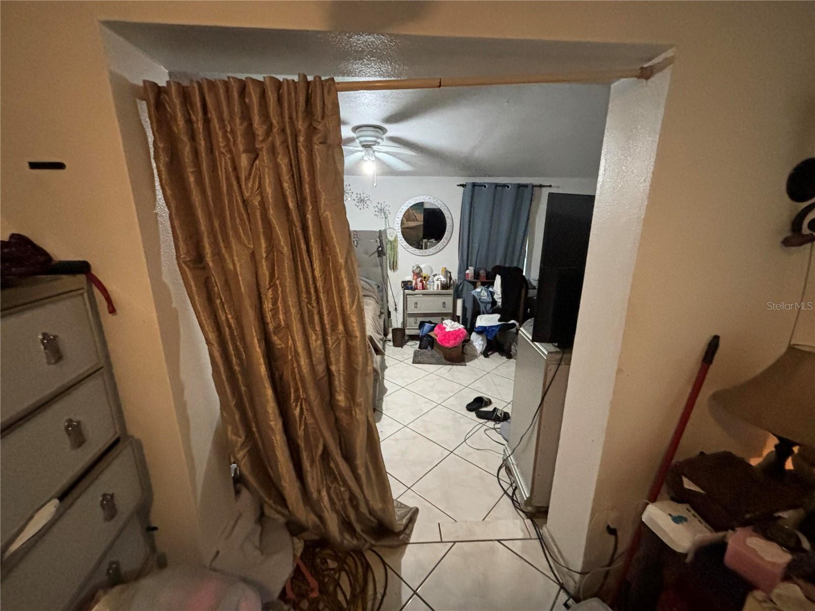 10011 N ANNETTE AVE, TAMPA, FL, 33612