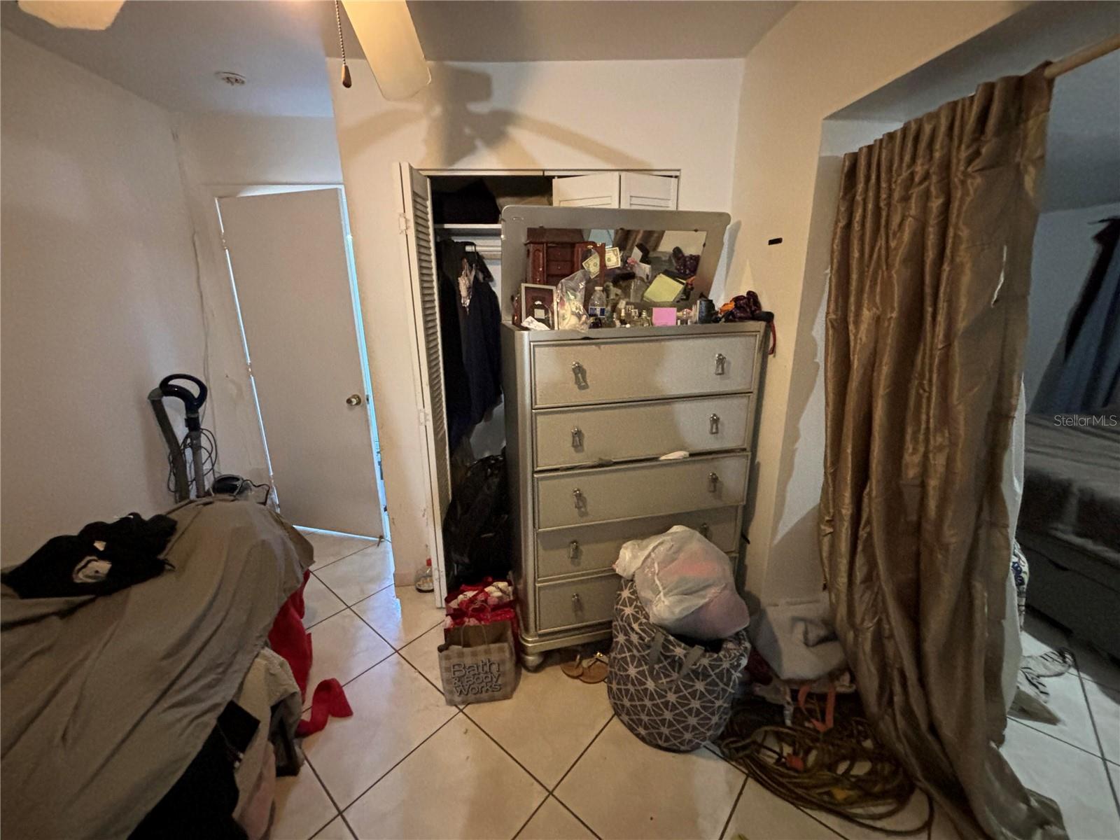 10011 N ANNETTE AVE, TAMPA, FL, 33612