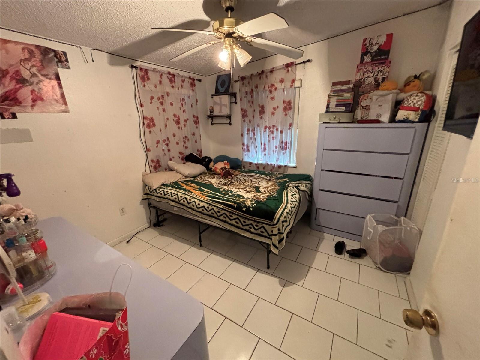 10011 N ANNETTE AVE, TAMPA, FL, 33612