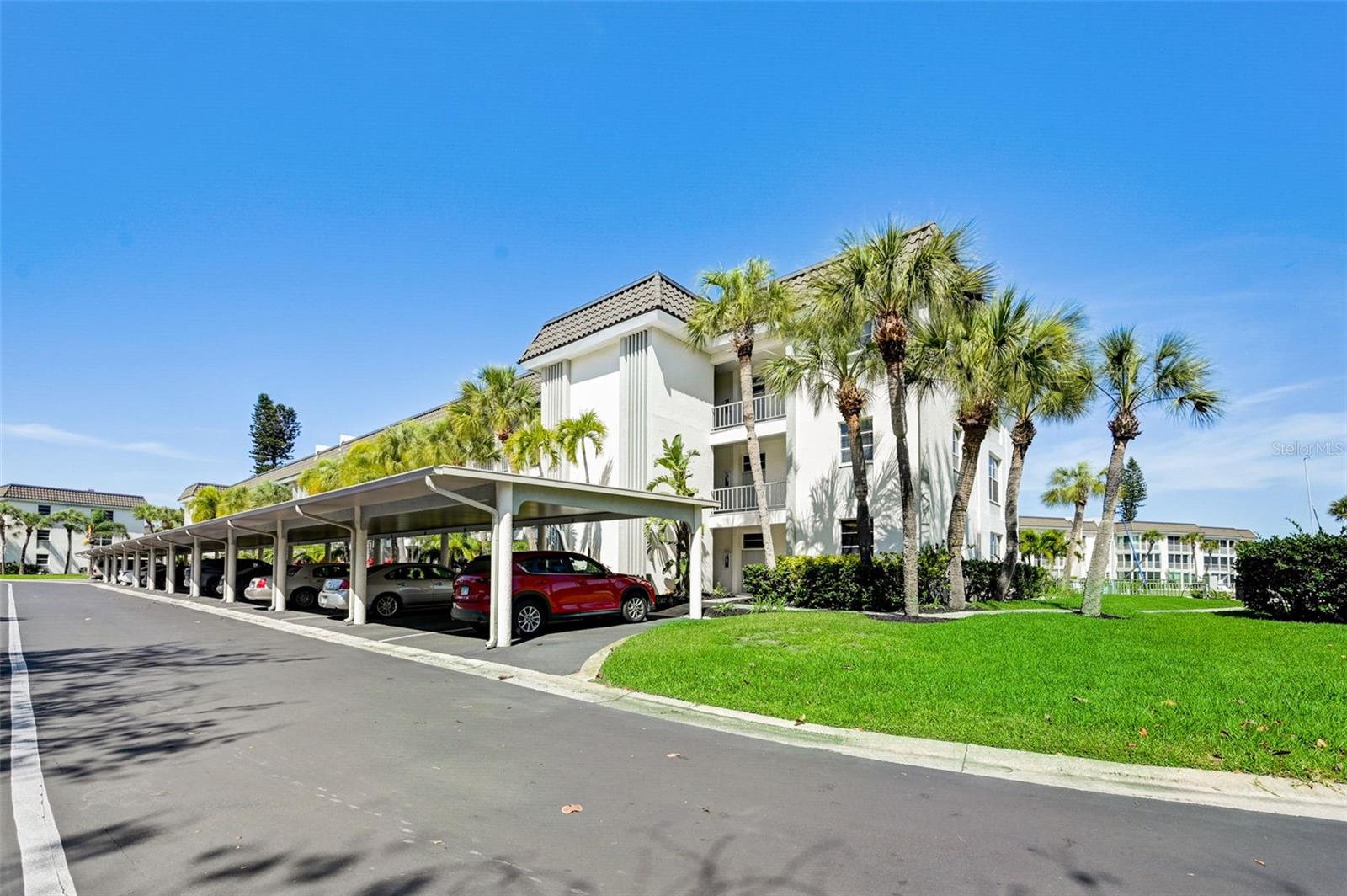 4330 FALMOUTH DR #108, LONGBOAT KEY, FL, 34228