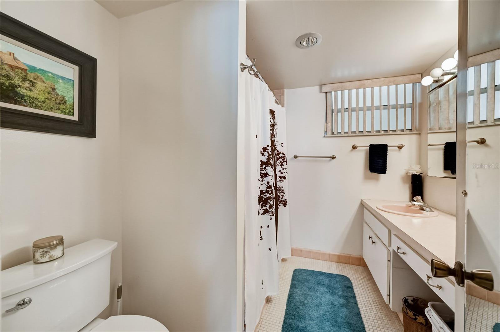 4330 FALMOUTH DR #108, LONGBOAT KEY, FL, 34228