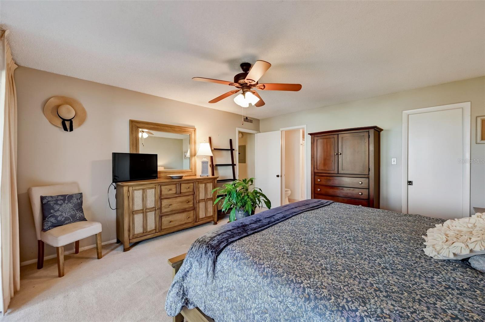 4330 FALMOUTH DR #108, LONGBOAT KEY, FL, 34228