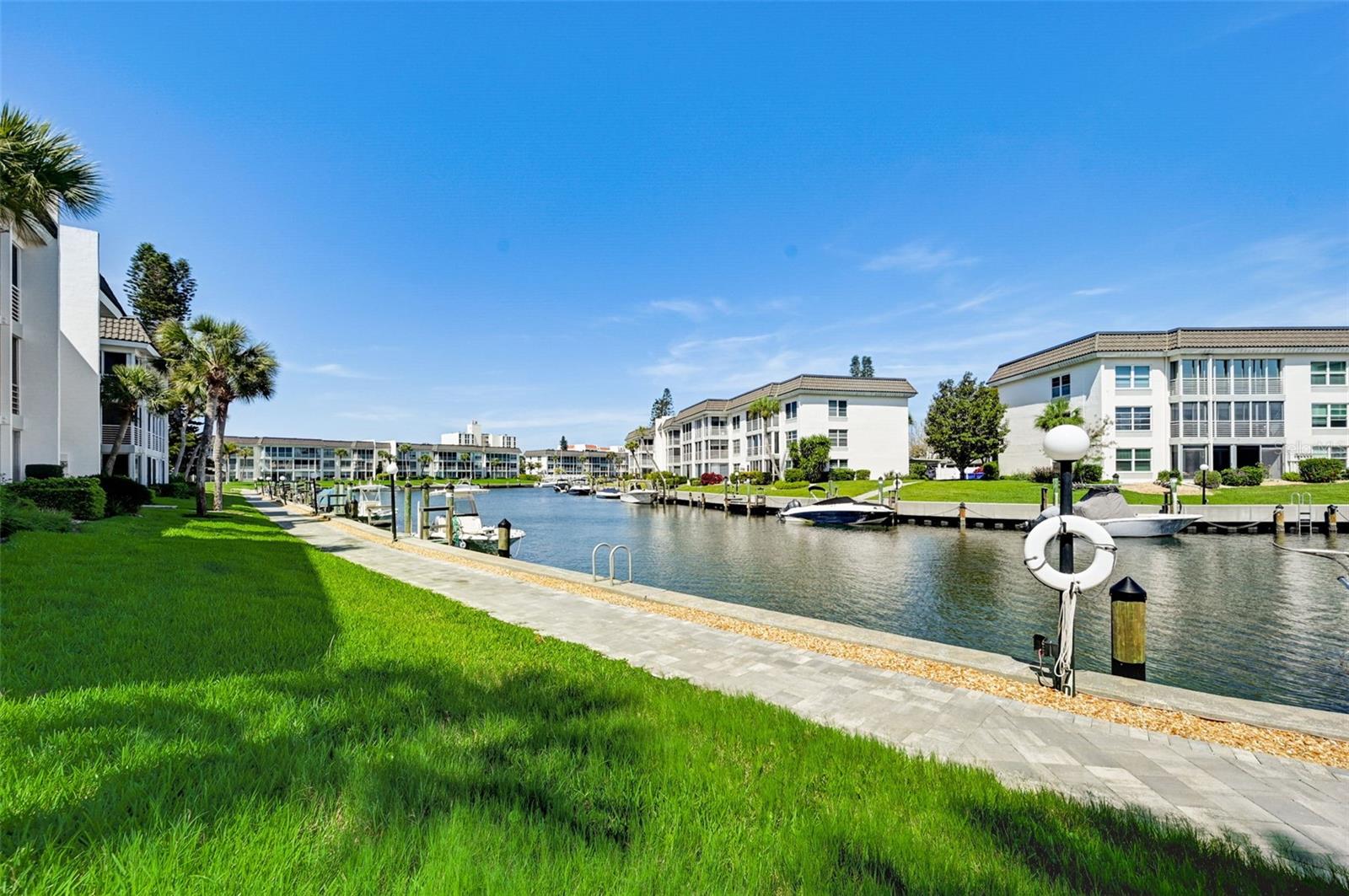 4330 FALMOUTH DR #108, LONGBOAT KEY, FL, 34228