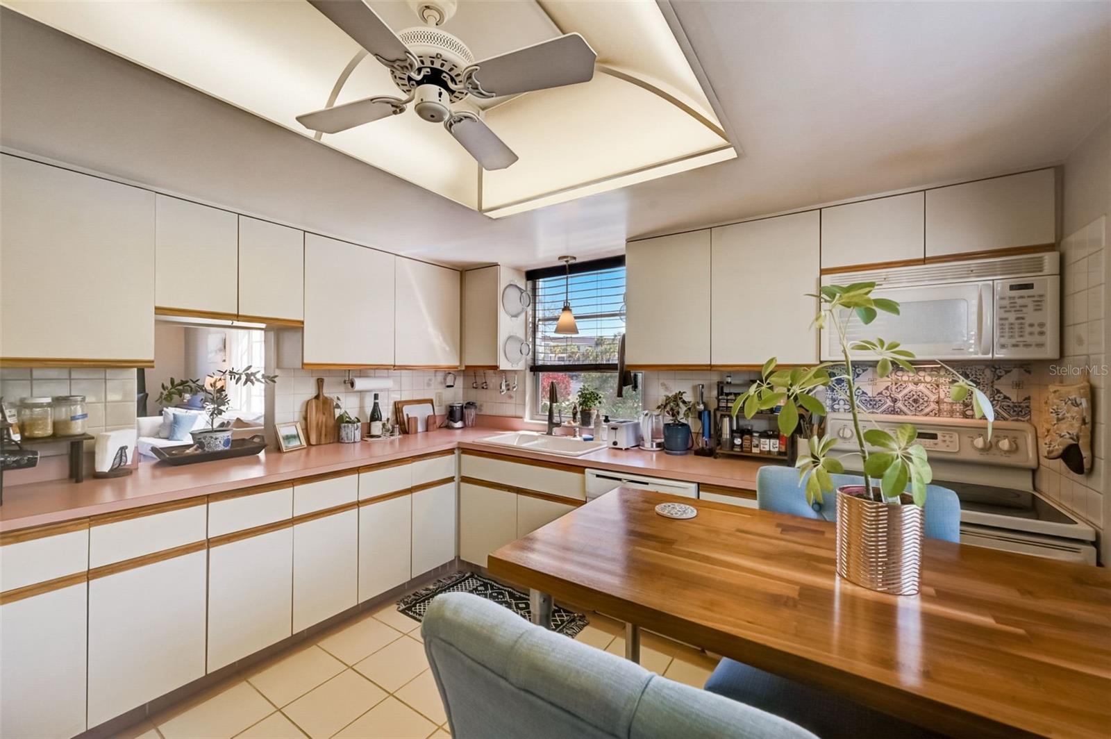 4330 FALMOUTH DR #108, LONGBOAT KEY, FL, 34228